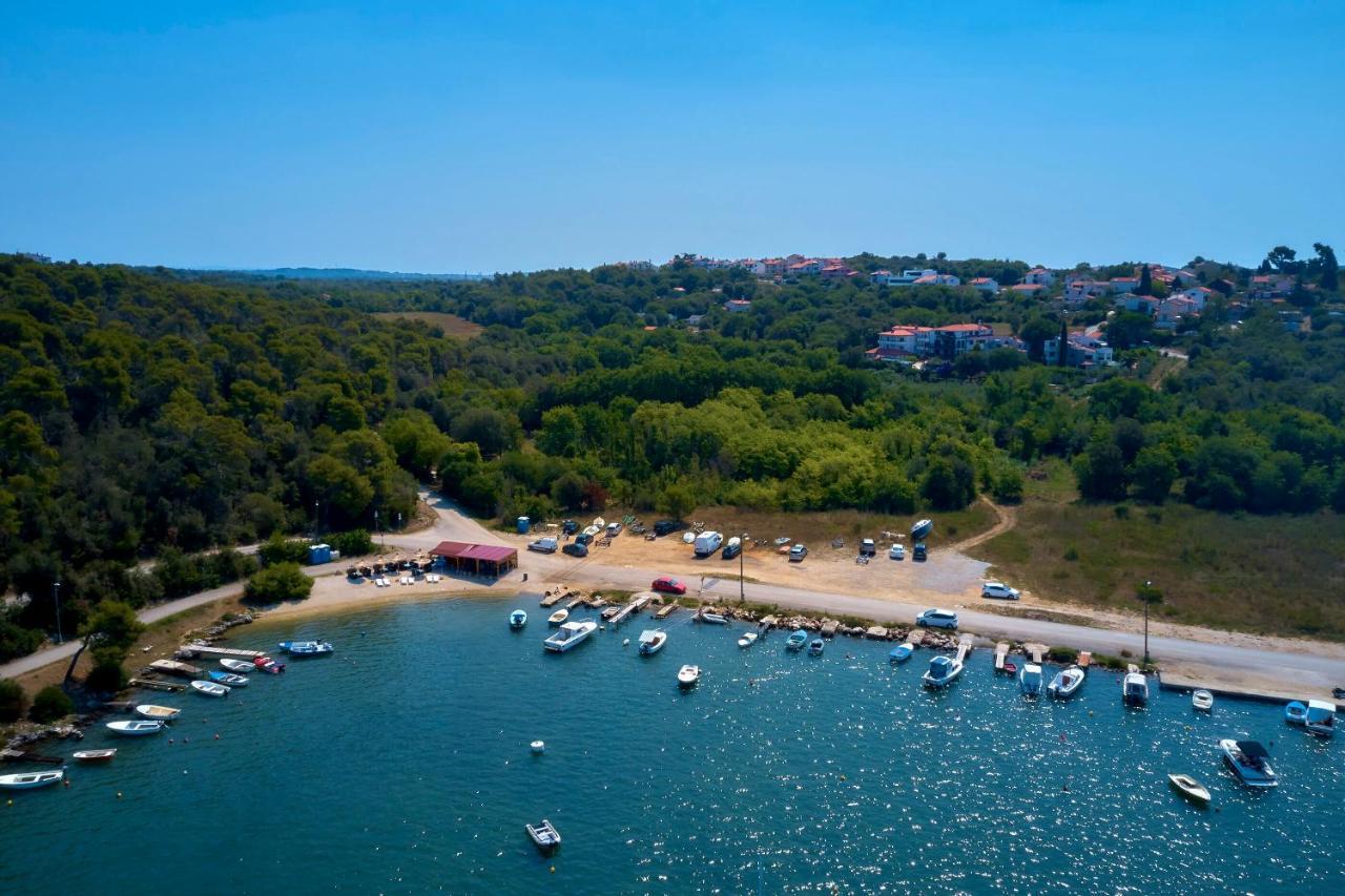 Apartments Davorka Банджоле Экстерьер фото